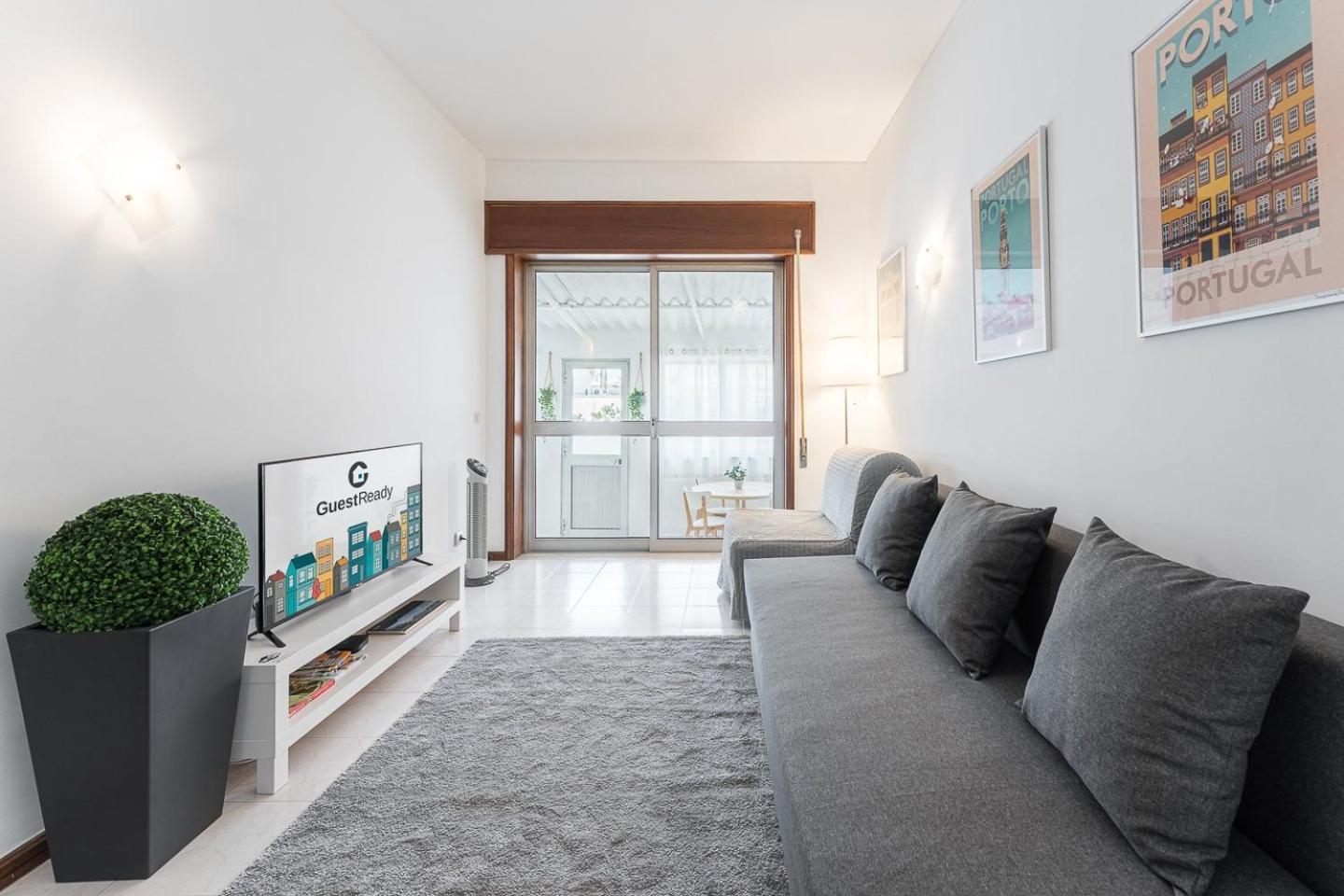 Guestready - Modern Cosy Apartment With A Terrace Porto Kültér fotó